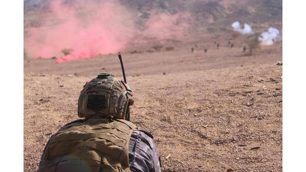 الجيش يصيب مهربين خلال محاولة تسلل من سوريا