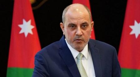 وزير الصناعة والتجارة يغادر إلى بغداد لافتتاح معرض الصناعات الأردنية