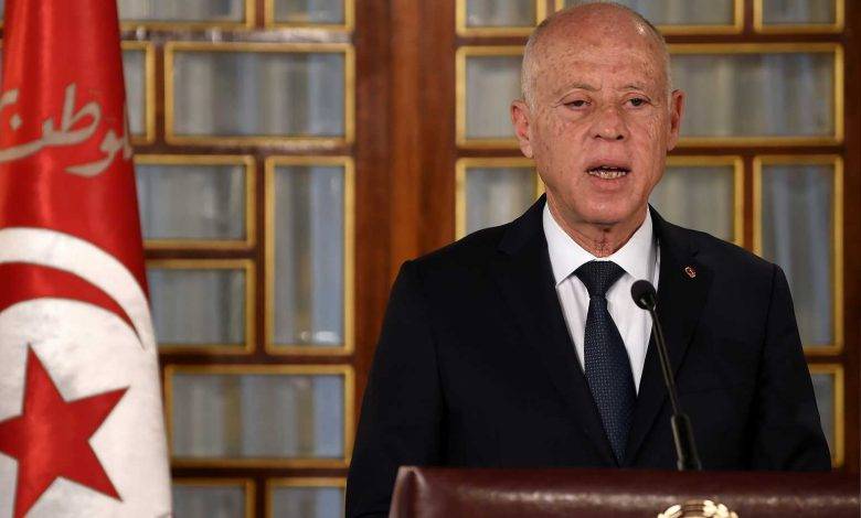 تونس.. قرار بتمديد تجميد أعمال البرلمان