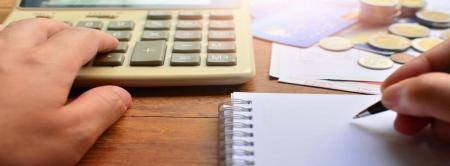 الافتاء: قضاء ديون الميت والتزاماته المالية واجب من تركته