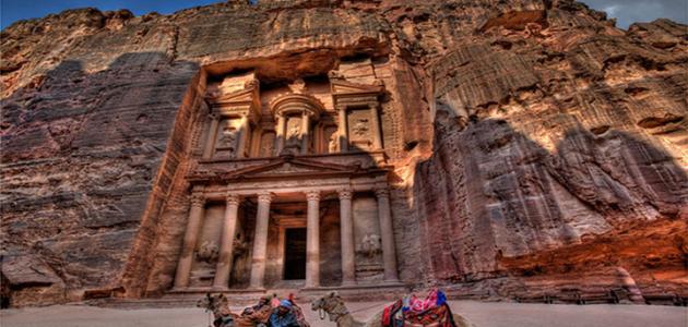 تحذيرات السفر تلغي حجوزات 400 مجموعة سياحية قادمة من إيطاليا للأردن