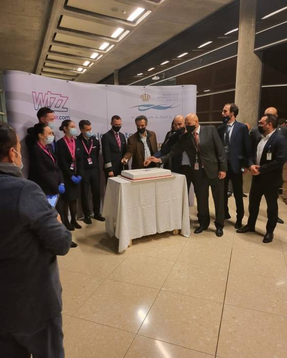 Wizzair   تحط في مطار الملكة علياء الدولي قادمة من ميلان الايطالية