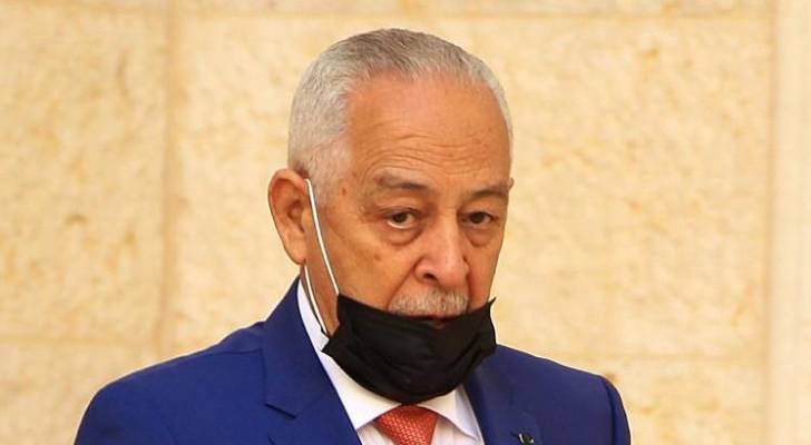 العيسوي ينقل تعازي الملك إلى الفاعور والعساف