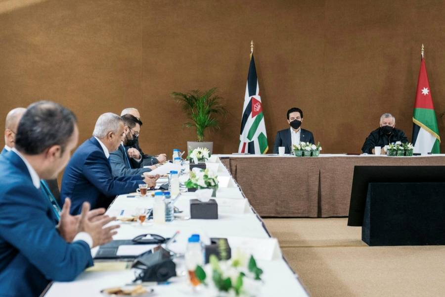 الملك يطلع على مخرجات استراتيجية العقبة الخمسية