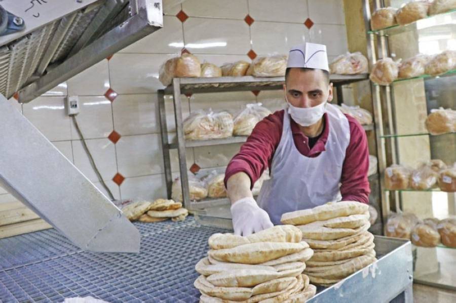 ارتفاع الطلب على الخبز ٢٠ بالمئة خلال اليومين الماضيين