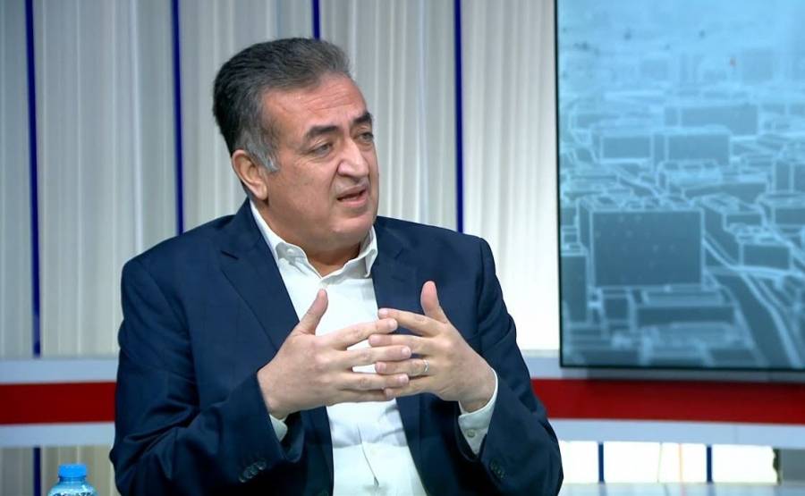 منصور يُحذر: عالم يتقلّى وفيروس يتفلّى