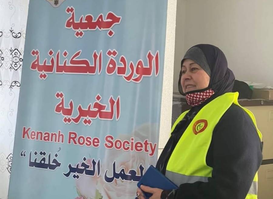 الوردة الكنانية تدخل الدفء الى منازل الاسر العفيفة في بني كنانة