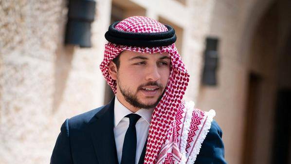 ولي العهد يهنئ المسيحيين بالأعياد المجيدة