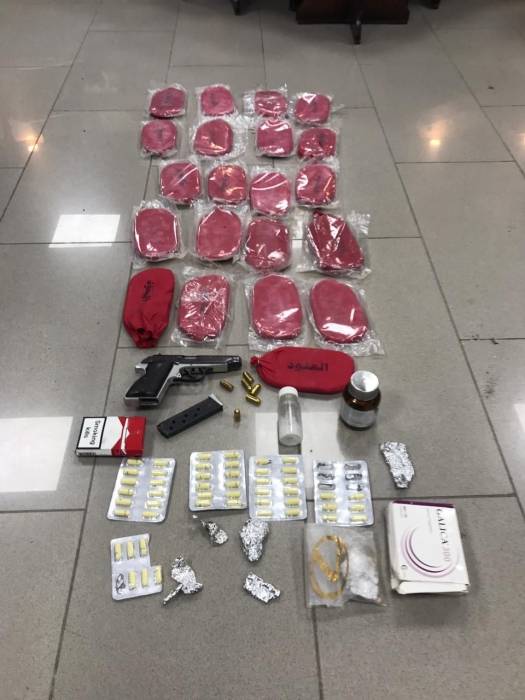 إدارة مكافحة المخدرات : ضبط ربع مليون حبة مخدرة أُخفيت داخل مركبة تمهيداً لتهريبها لإحدى دول الجوار... صور