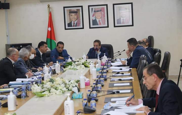 الحنيفات : وفّرنا  آلاف فرص العمل الدائمة على حساب المشاريع