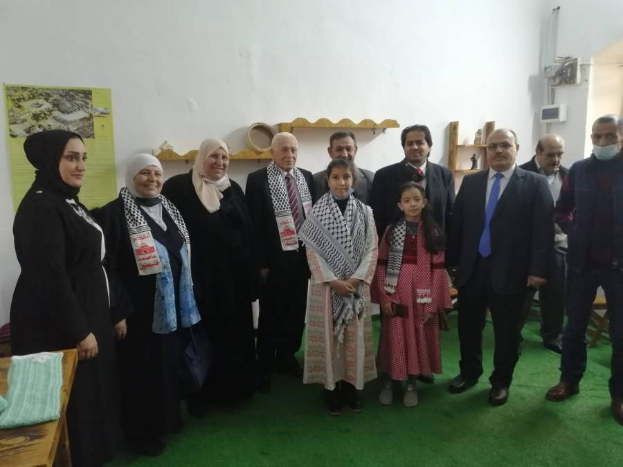 اللجنة الملكية لشؤون القدس تفتتح المعرض الدولي للفن التشكيلي في بيت الرمان والتراث الشعبي