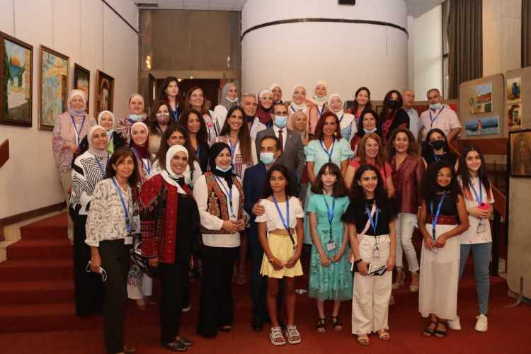 افتتاح المعرض التشكيلي نلتقي لنرتقي في المركز الثقافي الملكي