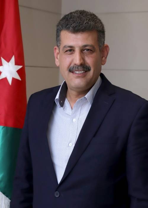 نقيب شركات التخليص يطالب بإدامة العمل بقرار تخفيض رسوم معاينة الحاويات