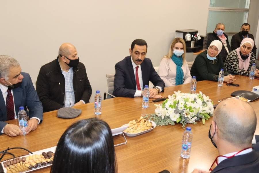 الغذاء والدواء تؤكد دعمها لاستقطاب المكاتب الإقليمية للشركات الدوائية العالمية