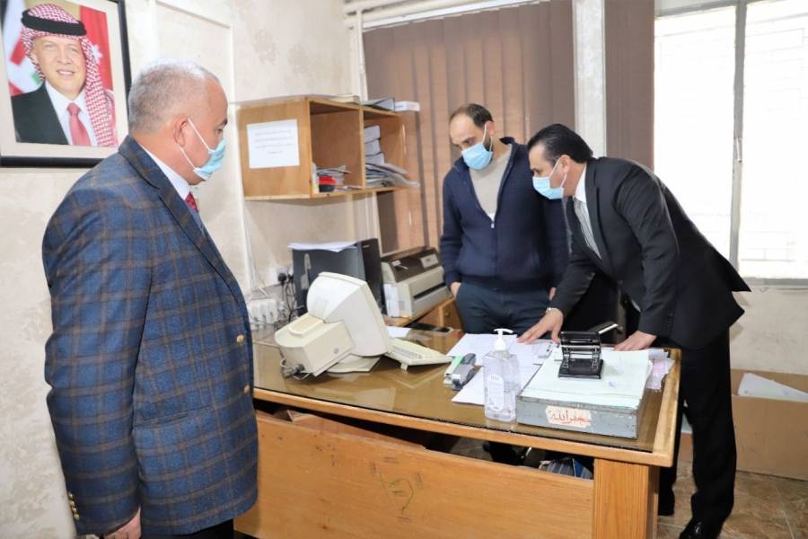 “التربية” تتفقد الامتحان التكميلي للطلبة السوريين