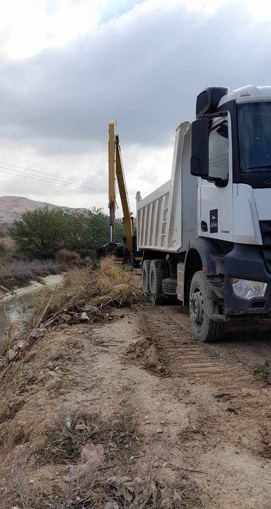 حملة لصيانة وتنظيف قناة الملك عبد الله