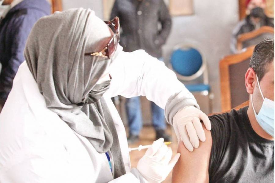 تشديد الرقابة على (المطعوم) وتراجعها على (الكمامة)