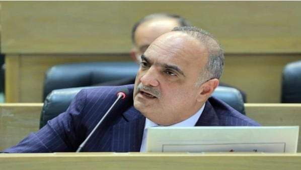 حبس موظفين استغلا صلاحيات الخصاونة