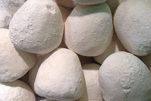 الحنيفات : يوجه باشتراط تغيير شكل الجميد المستورد عن البلدي