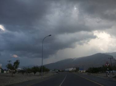 أجواء باردة اليوم وحالة عدم استقرار غدا