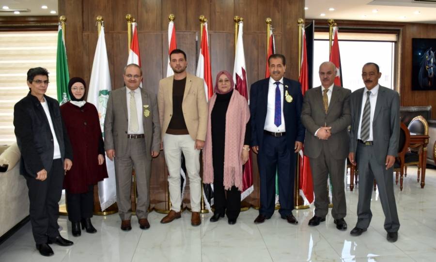 الشبكة الأوروبية العربية للدراسات تكرم جامعة جدارا بوسام الصداقة الدولية