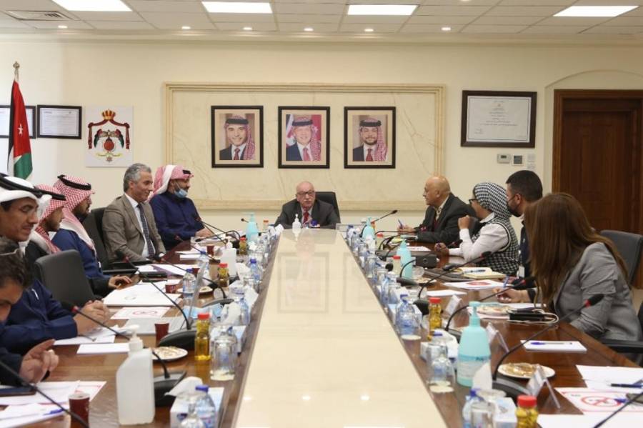 وزير الأشغال : الإنتهاء من تنفيذ 4 مدارس ممولة بمنحة من الصندوق السعودي للتنمية من اصل 14 مدرسة