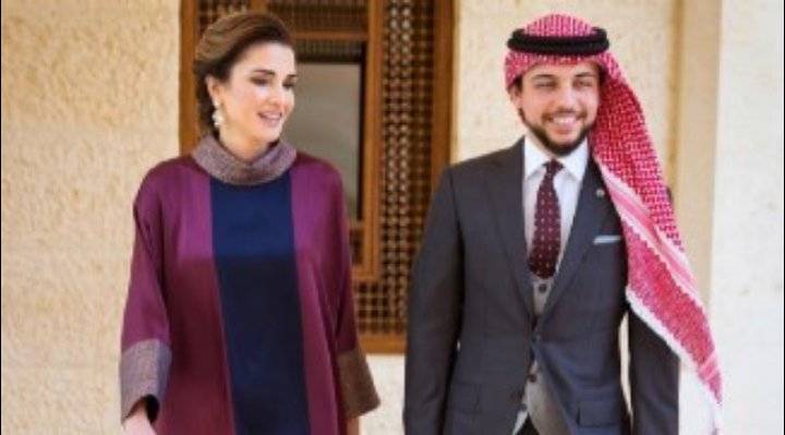 الملكة رانيا لـ «ولي العهد»: الله يحميك