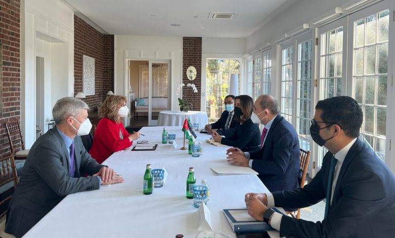 الأردن وأميركا يبحثان استمرار تقديم الدعم لوكالة الأنروا