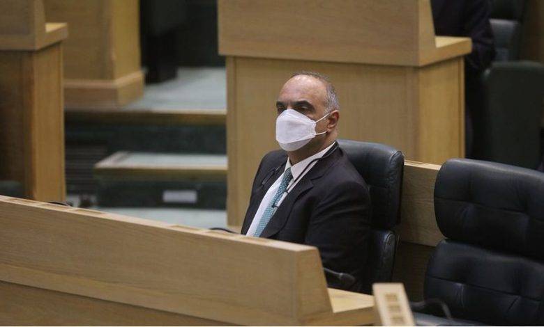 الخصاونة: لدينا انتكاسات.. ومصير نقابة المعلمين بيد القضاء