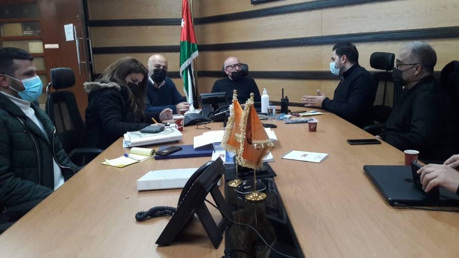 الكسبي يوجّه بنثر الملح على طرق في الجنوب تلافيًا للانجماد