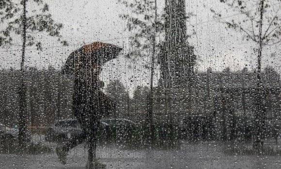 مطالبة بتقليص ساعات الدوام الأسبوع الجاري