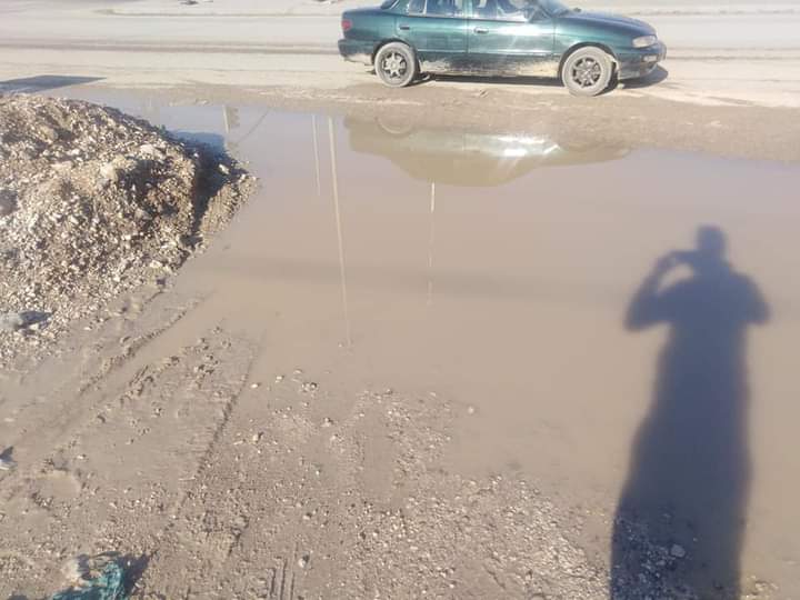 أصحاب محال تجارية بلواء الموقر  يوجهون رسالة لوزارة الاشغال... تفاصيل