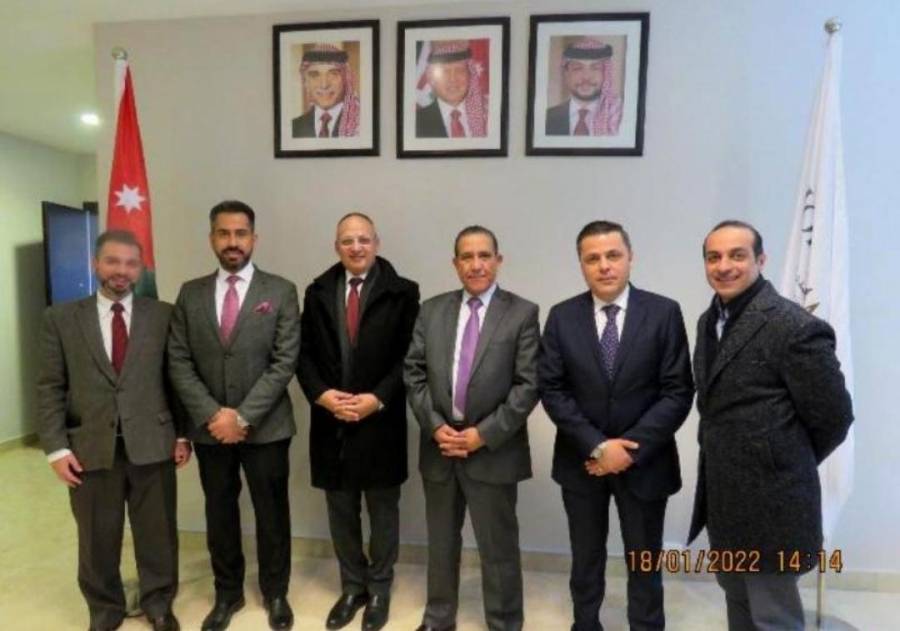 وفد من جامعة عمان الأهلية يزور المركز الأردني للتصميم والتطوير JODDB