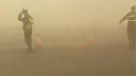 قطع حركة السير على طريق الرويشد الكرامة وبالعكس