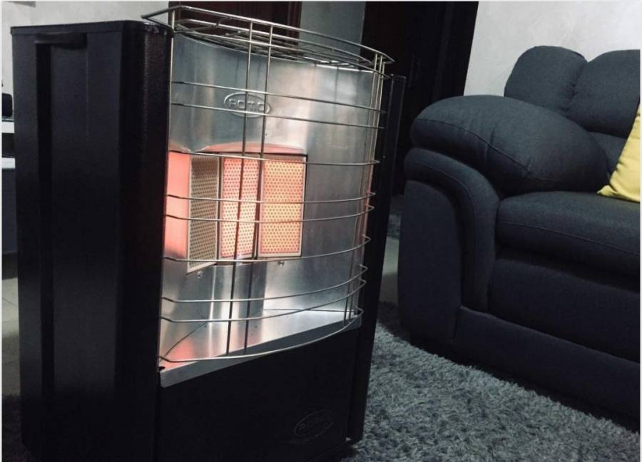 اصابة 5 أشخاص بضيق في التنفس إثر حريق شب بمنزل بمادبا