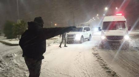 انزلاق مركبات في شوارع عمان اثر الانجماد