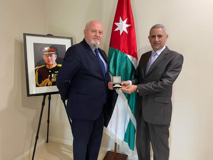 السفير كريشان يلتقى بسفير رومانيا في استراليا