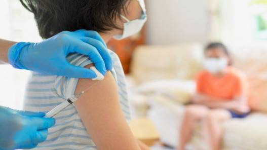 وزارة التربية: 43 ألف طالب وطالبة حصلوا على موافقات خطية لتلقي مطعوم كورونا