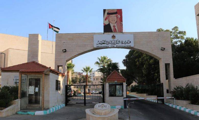 عويس يكشف رقما صادما لعدد الشواغر في التربية