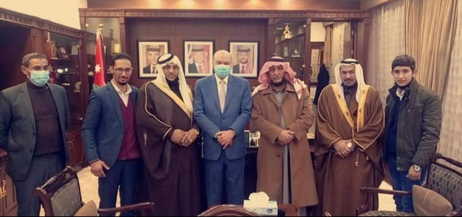 الفايز يستقبل شيوخ ووجهاء من عشيرة الزبن