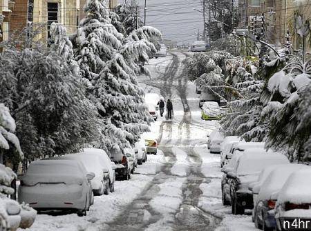 ثلوج في مناطق يقل ارتفاعها عن 800 متر فجر الخميس