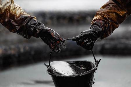 النفط يرتفع 1 بسبب مخاوف نقص المعروض