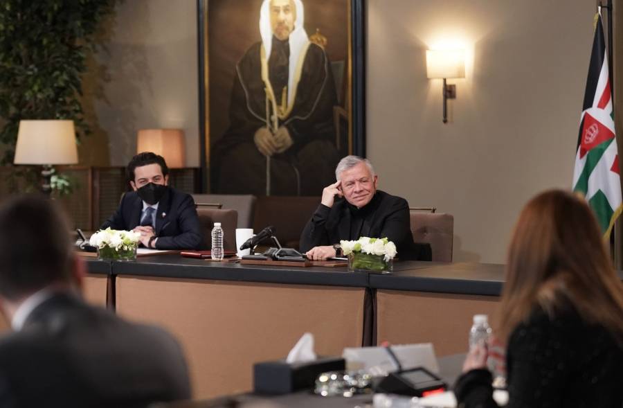 الملك خلال لقائه شبابا ناشطين: نريد أحزابا قائمة على برامج لا أشخاصا