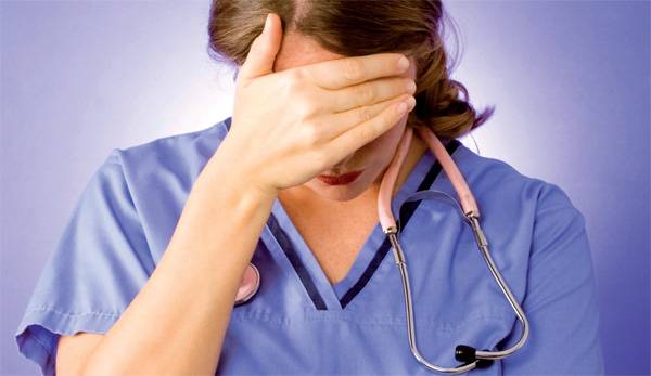 نساء يعتدين بالضرب المبرح على ممرضة _تفاصيل