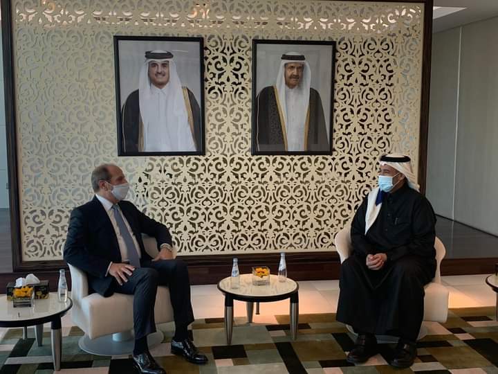 السفير اللوزي يلتقي وزير البيئة والتغير المناخي في قطر