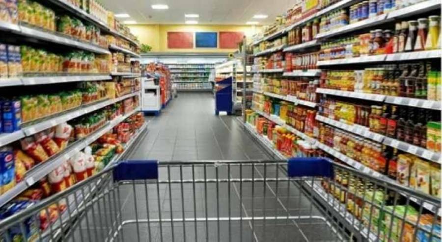 الحاج توفيق يدعو لتوفير كميات كافية من المواد الغذائية