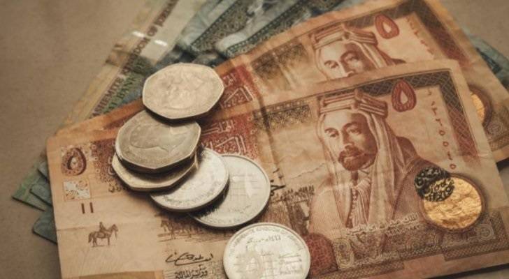 عوض: الأردن لا يستخدم المعايير العالمية لتحديد الحد الأدنى للأجور