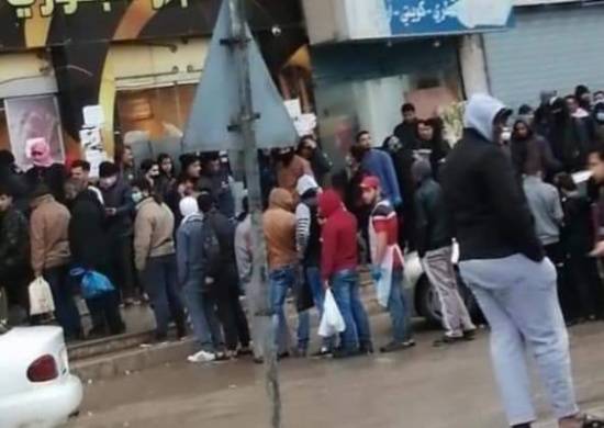 الحكومة للمواطنين: لا تتهافتوا على الأسواق