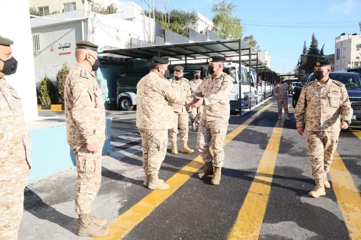 مساعد رئيس هيئة الأركان المشتركة للقوى البشرية يزور مديرية التربية و التعليم و الثقافة العسكرية.