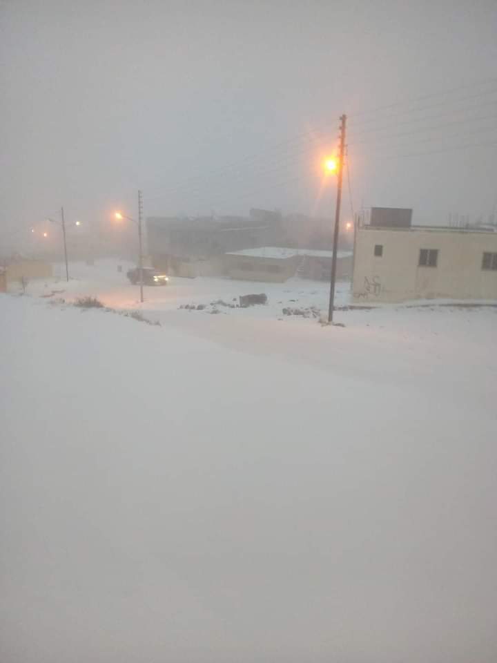 طرق مغلقة بالأردن بسبب الثلوج  تفاصيل